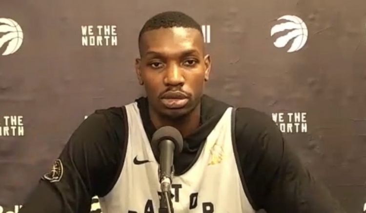 Chris Boucher：手指已無疼痛感和准備好打揭幕戰，球隊的目標是進季後賽