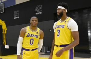 一眉：我告訴威少去做自己，我和詹姆斯會圍繞你進行調整-黑特籃球-NBA新聞影音圖片分享社區