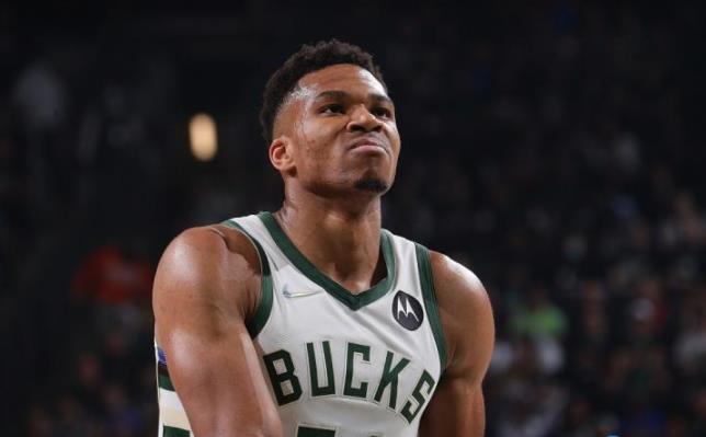 公鹿爆冷不敵灰狼！字母哥23中15空砍40+16+7+3火鍋，灰狼三少合砍79分掀青春風暴！（影）-黑特籃球-NBA新聞影音圖片分享社區