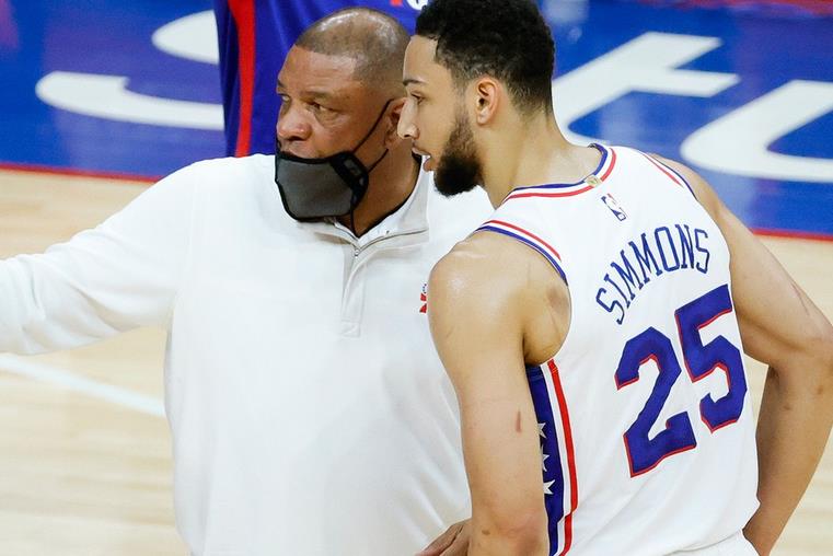 西門最新消息!仍在球隊但不參加合練,老河流:不知道他何時才能上場!-黑特籃球-NBA新聞影音圖片分享社區