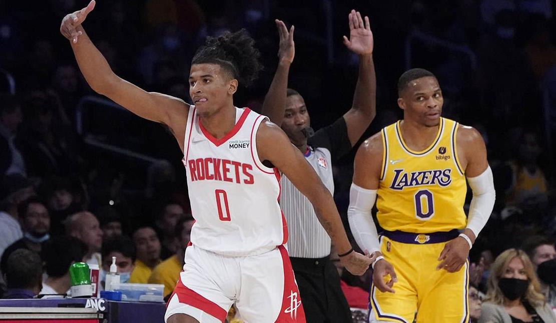 大心臟！Jalen Green絕命時刻連轟巨星球，空砍24分險驚天逆轉！（影）-黑特籃球-NBA新聞影音圖片分享社區