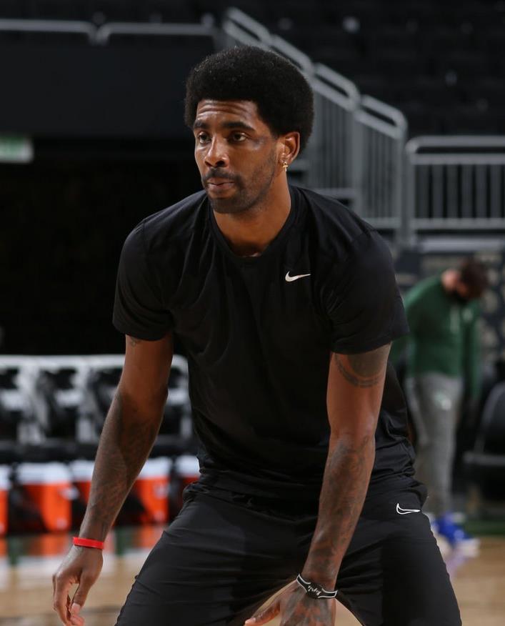 真的要退役？曝多支球隊不斷來電申請交易厄文，籃網不擔心他沒人要！-黑特籃球-NBA新聞影音圖片分享社區