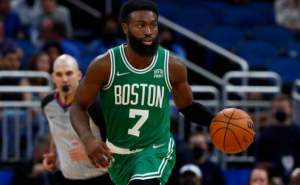 Udoka：Jaylen Brown將跟隨球隊一起前往客場，沒有100%排除其上場可能性-黑特籃球-NBA新聞影音圖片分享社區