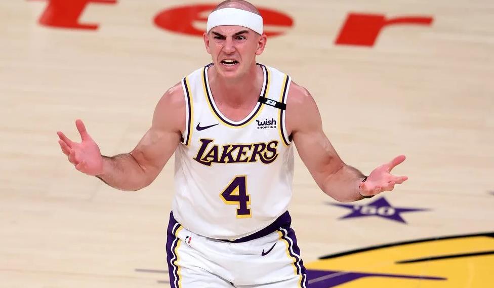 有貓膩?曝詹姆斯經紀公司阻撓湖人留下Caruso,從而簽下他們的客戶小Tucker!-黑特籃球-NBA新聞影音圖片分享社區