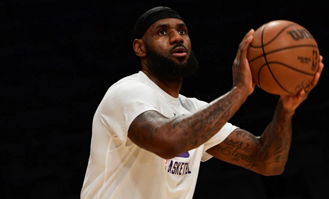 曝詹姆斯預計週六復出!湖人官宣缺戰公鹿,連歇八場後或迎回歸-黑特籃球-NBA新聞影音圖片分享社區