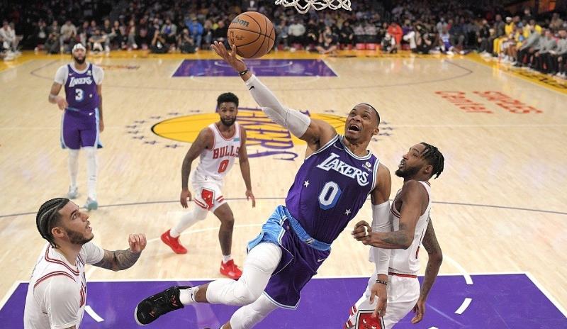 歷史第一!威少生涯場均4.1次失誤,即使本賽季剩餘比賽0失誤仍居首…-黑特籃球-NBA新聞影音圖片分享社區