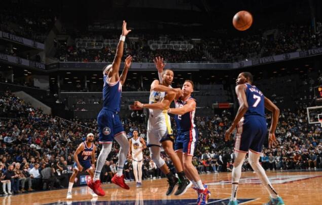 征服布魯克林！柯瑞狂砍37分+9顆三分，籃網球迷倒戈為他高呼MVP！（影）-黑特籃球-NBA新聞影音圖片分享社區