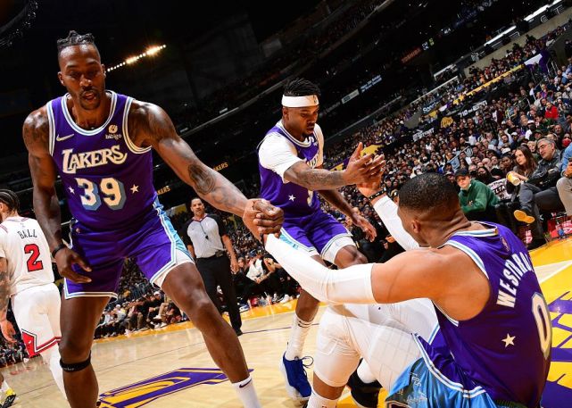 AB連續9戰先發效率值-107,魔獸卻連出場時間都沒有保障?湖人主帥回應:他不適合威少-黑特籃球-NBA新聞影音圖片分享社區