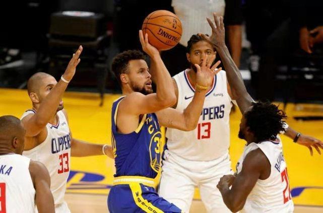 放空Curry才是正確的選擇？Curry本賽季三分空位三分命中率僅31.6%，被貼防時高達62%！-黑特籃球-NBA新聞影音圖片分享社區