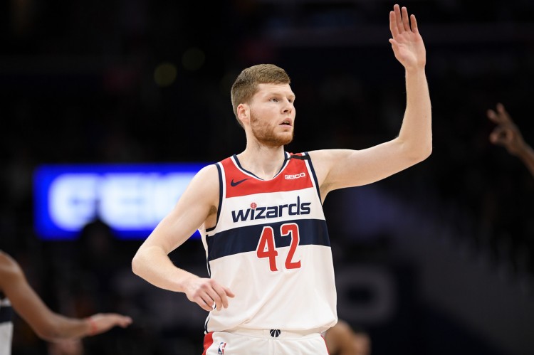 巫師主帥：Davis Bertans將至少缺席一週，Montrezl Harrell因偏頭痛缺席了訓練-黑特籃球-NBA新聞影音圖片分享社區