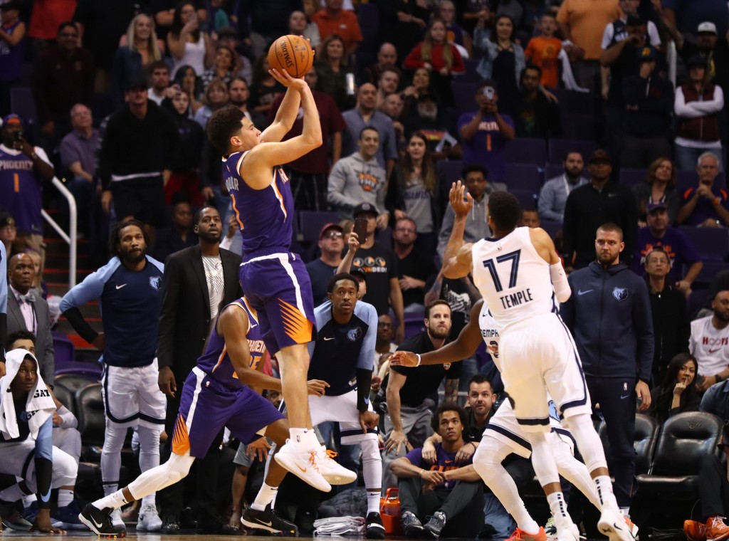 What&#39;s that face? Best expressions from Suns&#39; Booker&#39;s buzzer-beater