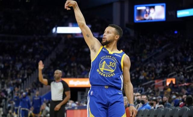 放空Curry才是正確的選擇？Curry本賽季三分空位三分命中率僅31.6%，被貼防時高達62%！-黑特籃球-NBA新聞影音圖片分享社區