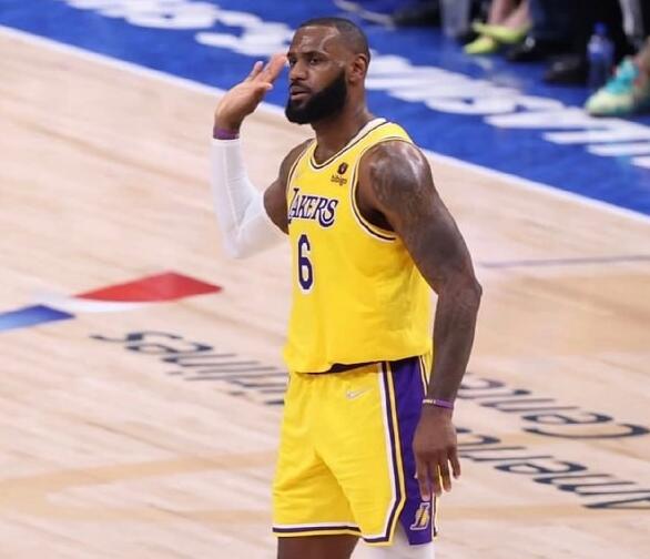 美媒評史上最具影響力的4大超巨,一人代表一個時代!-黑特籃球-NBA新聞影音圖片分享社區