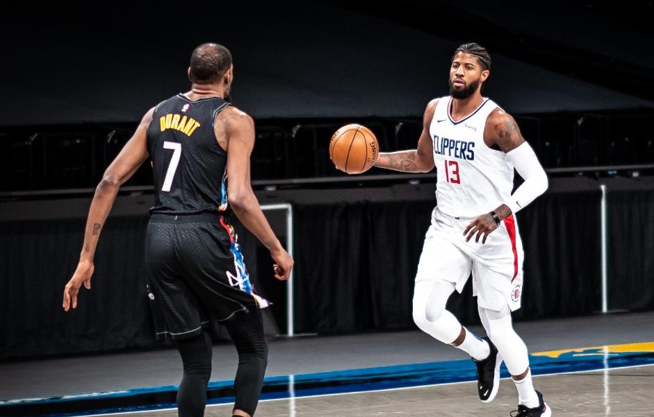 籃網快艇大戰多達15人缺席!五大球星僅剩哈登,名記:NBA最差勁的賽季!-黑特籃球-NBA新聞影音圖片分享社區