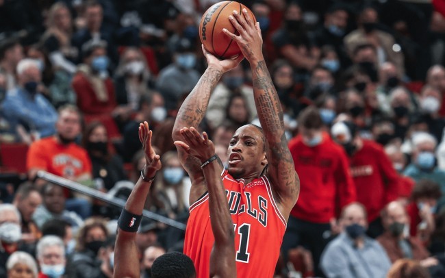 NBA現役五大中距離之王:Paul上榜,Leonard被稱為「卡幀版喬丹」!-黑特籃球-NBA新聞影音圖片分享社區