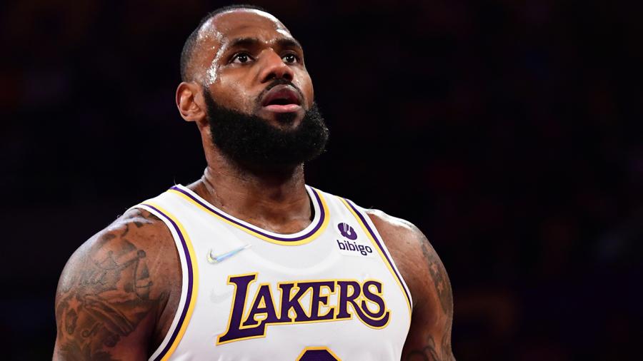 LeBron James posts cryptic tweet while sidelined due to league&#39;s COVID  protocols | Fox News