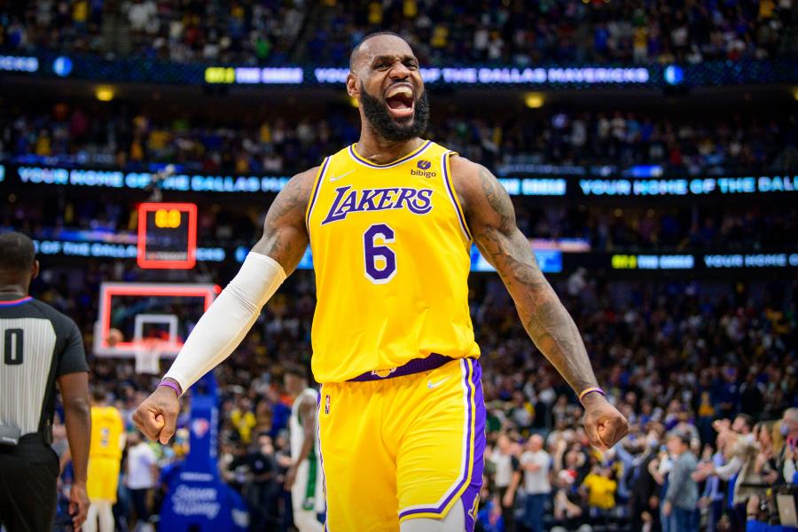 LeBron James compares Lakers to Tom Brady&#39;s Super Bowl-winning Bucs