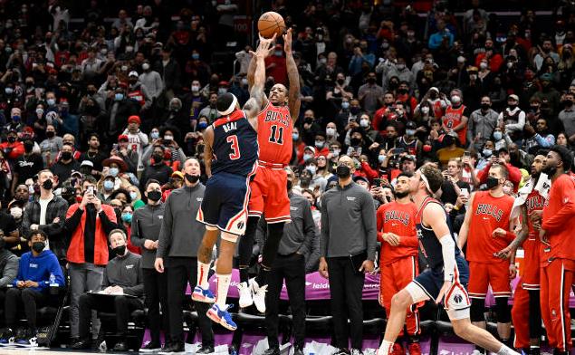 三分絕殺後又三分絕殺!75年NBA沒人做到的神跡,被DeRozan實現了!(影)-黑特籃球-NBA新聞影音圖片分享社區