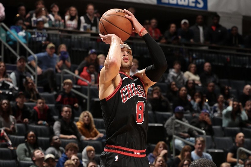 https_hk.hypebeast.comfiles201911chicago-bulls-zach-lavine-13-3-pointers-record-49-points-beat-charlotte-hornets-0