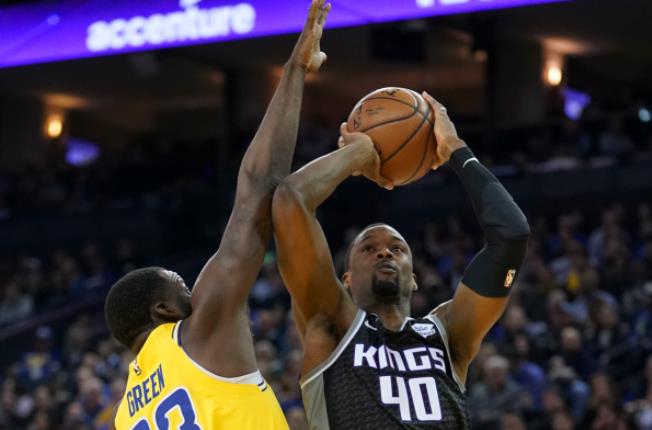 浪花兄弟等前隊友全部邀請,除了追夢格林!格林回憶Barnes的婚禮往事:不是我要求球隊放棄他啊!-黑特籃球-NBA新聞影音圖片分享社區