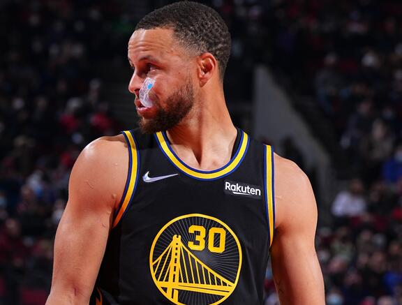 今夜化身「發牌柯」!柯瑞低調18分卻貢獻14助攻,不看人傳球+全場長傳太帥!(影)-黑特籃球-NBA新聞影音圖片分享社區