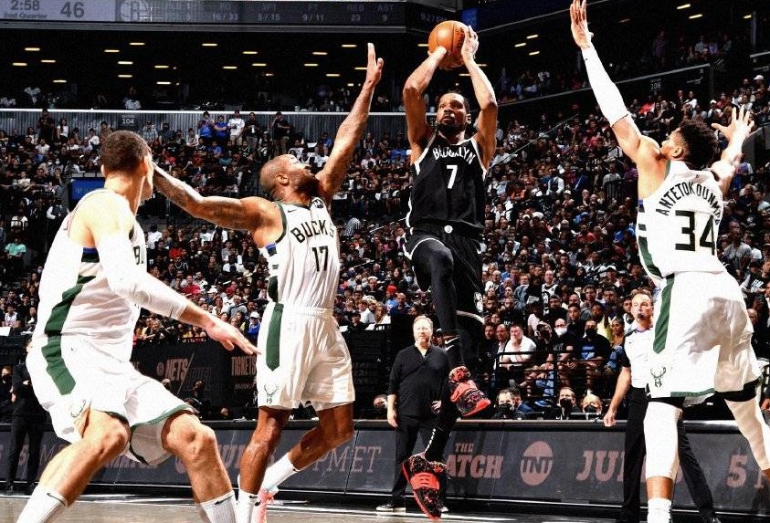 誰說柯瑞的關鍵球不行?NBA球隊經理票選,柯瑞可靠性能排到前三!-黑特籃球-NBA新聞影音圖片分享社區