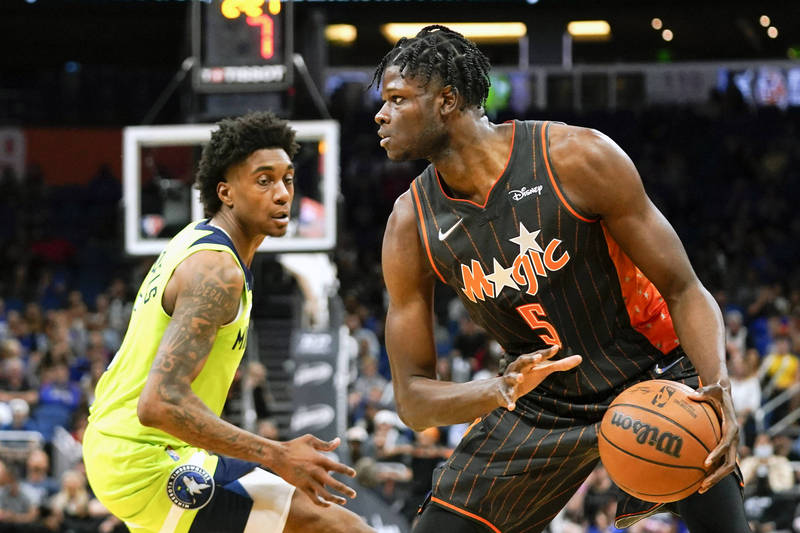 單場飆5記三分!18屆內線天賦男大爆發,全場27分12板完爆KAT,今夏或被強隊哄搶?(影)-黑特籃球-NBA新聞影音圖片分享社區