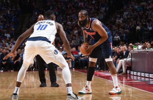 化學反應越來越好!哈登末節砍11分5助攻殺死比賽,連續三場20分10助比肩戰神,賽後竟開始自誇!-黑特籃球-NBA新聞影音圖片分享社區