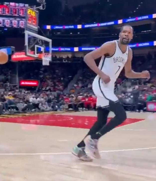 本賽季第4次被罰!KD對球迷使用侮辱性語言,NBA官宣罰款2.5萬美元!-黑特籃球-NBA新聞影音圖片分享社區