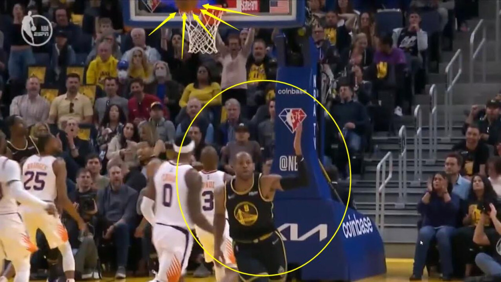 【影片】經典畫面再現!Iguodala送出絕妙助攻後,轉身開始慶祝,結果隊友上空籃不進!-黑特籃球-NBA新聞影音圖片分享社區