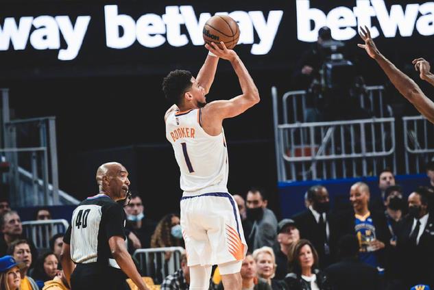 追夢綠致命失誤,Poole空砍38分,湯神僅13+4,勇士不敵太陽跌至西區第四!(影)-黑特籃球-NBA新聞影音圖片分享社區