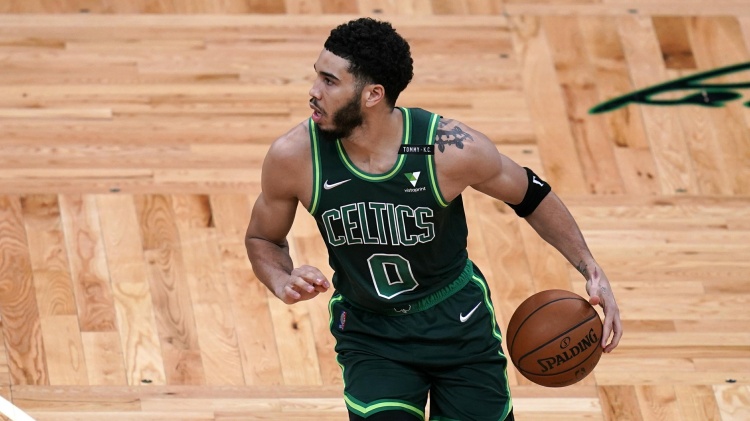 Tatum談爆砍54分:進入狀態時,感覺籃筐也會變得大一些-黑特籃球-NBA新聞影音圖片分享社區