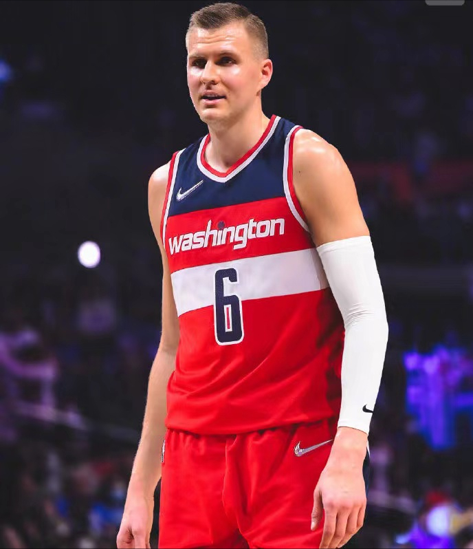 在獨行俠飽受吐槽的Porzingis,如今來到巫師後,他的表現怎麼樣了?-黑特籃球-NBA新聞影音圖片分享社區