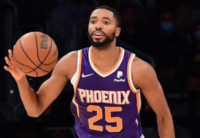 連打425場!NBA生涯從未缺席過一場比賽,現役第一鐵人,9000萬合同太陽賺翻了!-黑特籃球-NBA新聞影音圖片分享社區
