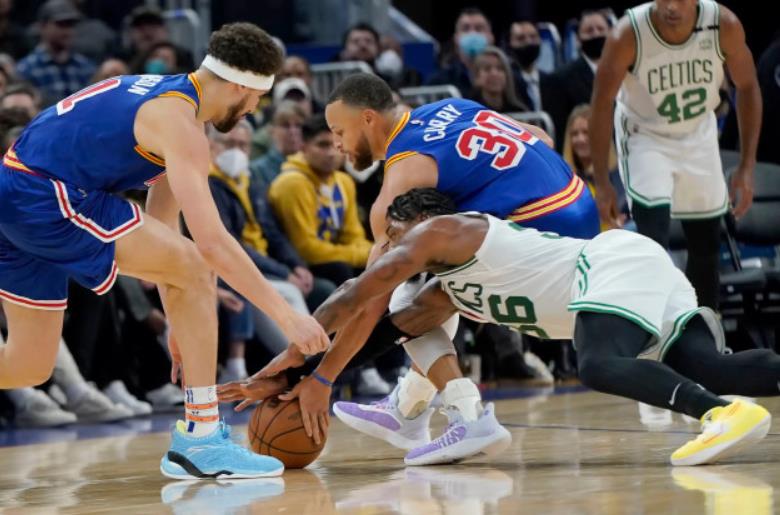 NBA / Curry確認首輪G1復出!科爾稱將會有時間限制,四大元老時隔三年再合體,Curry很期待!-黑特籃球-NBA新聞影音圖片分享社區