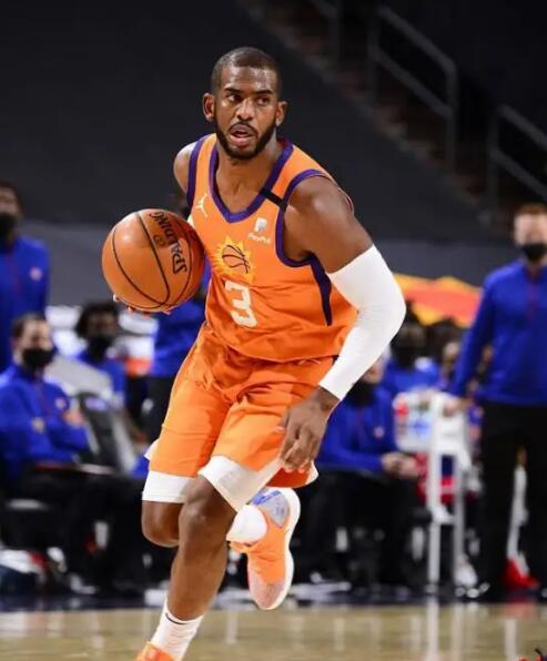 臨危受命掌控比賽!36歲的老保羅,又創造NBA歷史唯一的紀錄!-黑特籃球-NBA新聞影音圖片分享社區