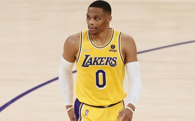 NBA / 威少的IG清空了所有關於湖人的內容,僅保留頭像!媒體推測他已決定離開湖人,球迷擔心他可能會退役!-黑特籃球-NBA新聞影音圖片分享社區