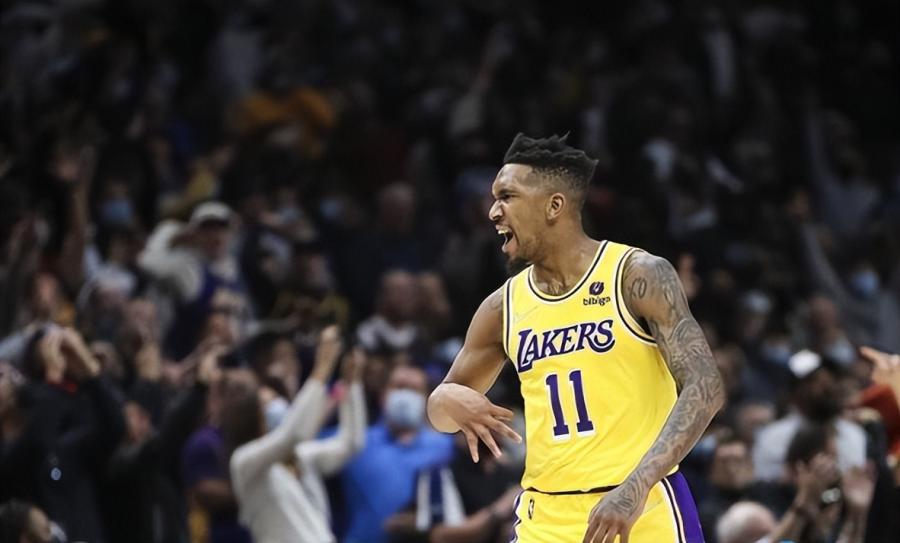NBA / 慘敗勇士唯一好消息!賽後Monk向湖人表忠心,降薪500萬留隊指日可待!-黑特籃球-NBA新聞影音圖片分享社區