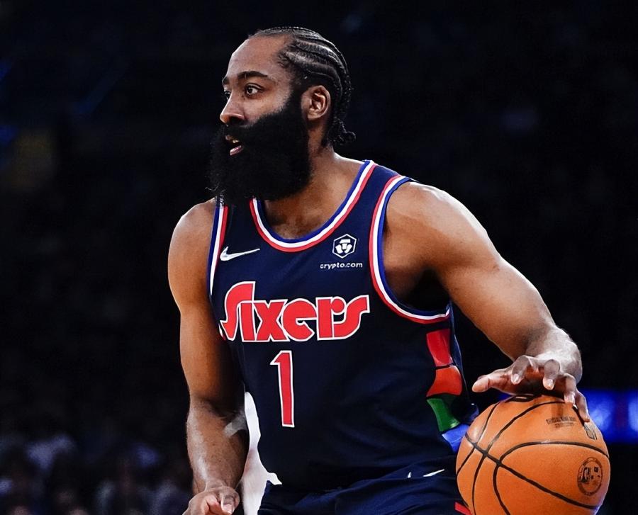 NBA / 【影片】教練高光時刻!76人即將24秒違例,老河流衝裁判喊暫停保住球權,隨後成就大帝絕殺一幕!-黑特籃球-NBA新聞影音圖片分享社區