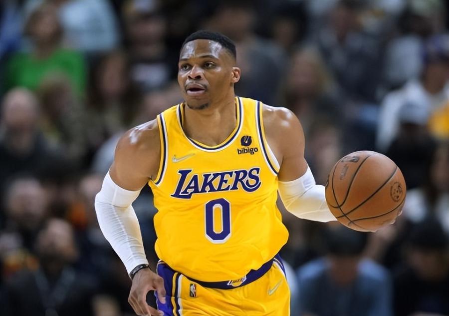 Luol Deng 2.0?美名記曝湖人或將利用延伸條款裁掉威少,經歷噩夢一季後三巨頭解體…-黑特籃球-NBA新聞影音圖片分享社區