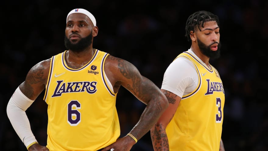 AD 'plans' to return Friday vs. Pelicans, LeBron 'hopes' to play |  Yardbarker