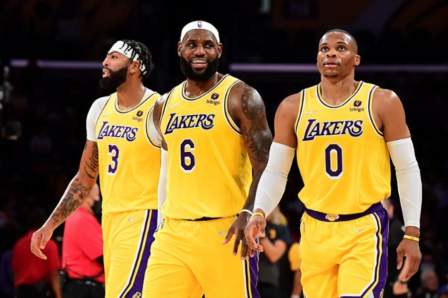 NBA / 湖人重磅消息!詹姆斯在Twitter「宣佈」:我正式缺席本賽季剩餘賽程,大家秋天再見!-黑特籃球-NBA新聞影音圖片分享社區