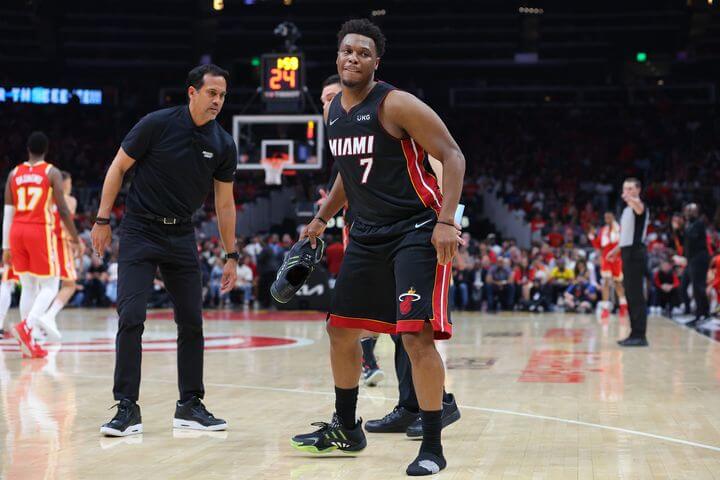 NBA / 爆出大冷門!東區第一倒下,遭4.4秒准絕殺,還有一個壞消息更致命!-黑特籃球-NBA新聞影音圖片分享社區