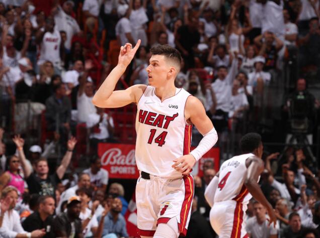 Herro取18+7助熱火大勝!「最佳第六人」頒獎之夜再閃耀,僅比76人後補總和少1分!(影)-黑特籃球-NBA新聞影音圖片分享社區