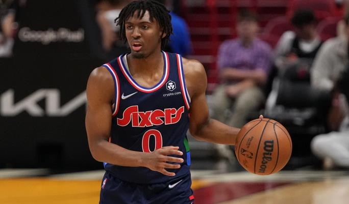 Maxey將球隊扛在肩上,轟34+3創紀錄!下半場獨攬23分一人拚搏,美球迷評價:他比哈登強!-黑特籃球-NBA新聞影音圖片分享社區