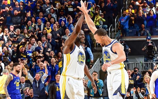 NBA收視率擔當!勇士戰灰熊觀看人數破千萬,莫蘭特PK柯瑞瀏覽量霸榜!-黑特籃球-NBA新聞影音圖片分享社區