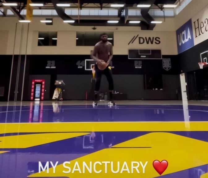 NBA / 沒有訓練師,沒有其它夥伴!37歲詹姆斯獨自一人在湖人訓練館苦練:我的庇護所!(影)-黑特籃球-NBA新聞影音圖片分享社區