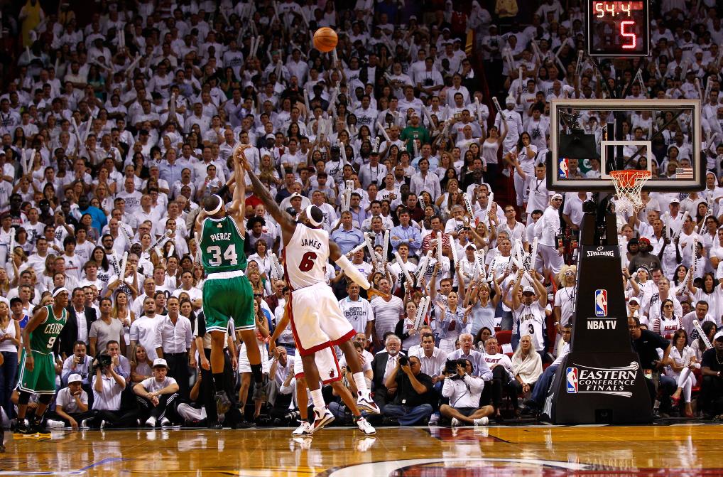 綠軍官方鬧笑話!曬十年前東決G5勝仗,直言「十年後同樣的結果」,球迷怒斥:然後G6G7輸了?-黑特籃球-NBA新聞影音圖片分享社區