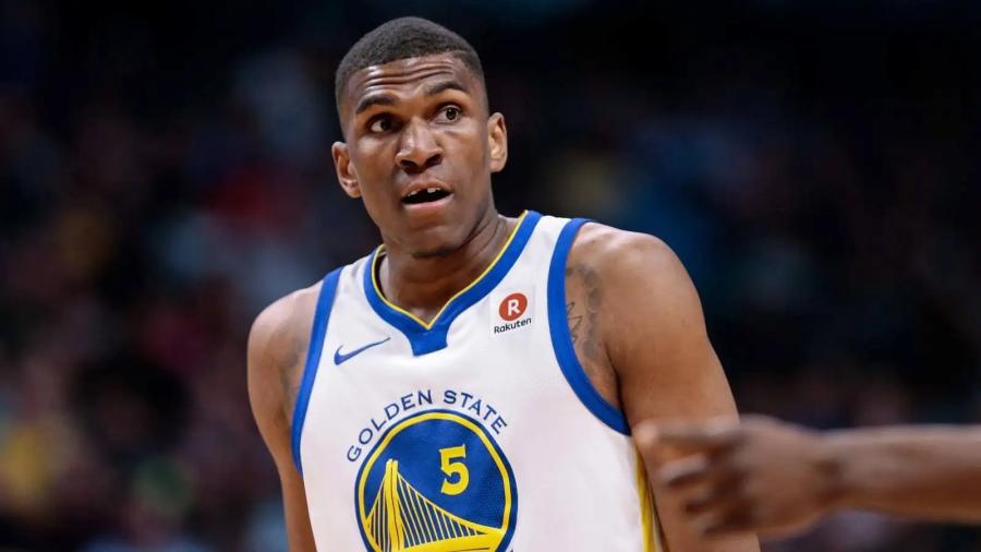 NBA / 僅拿4分卻是勇士贏球功臣!Looney狂摘22個籃板成球隊大閘太強悍,11個前場籃板搶爆灰熊!(影)-黑特籃球-NBA新聞影音圖片分享社區
