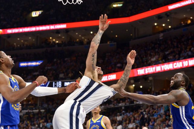 【影片】追夢遭驅逐引爆NBA!母親大罵裁判,眾多球星不滿,這次大多數人都站在追夢這邊!-黑特籃球-NBA新聞影音圖片分享社區